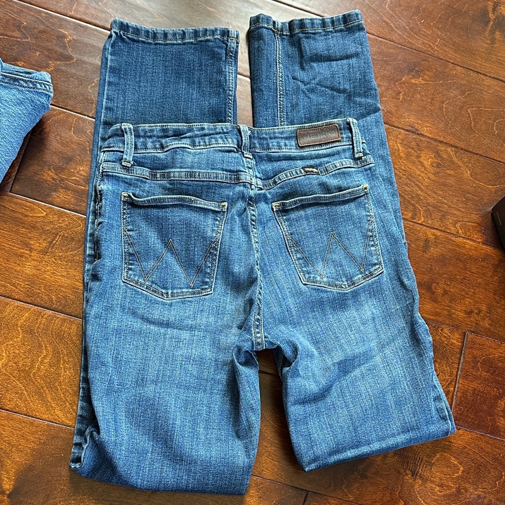 Women’s Wrangler Straight Jean